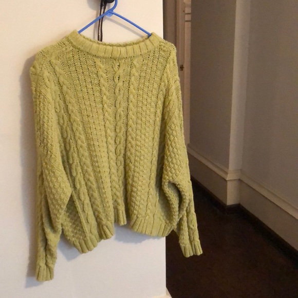 cozy aerie sweater! - Picture 2 of 4